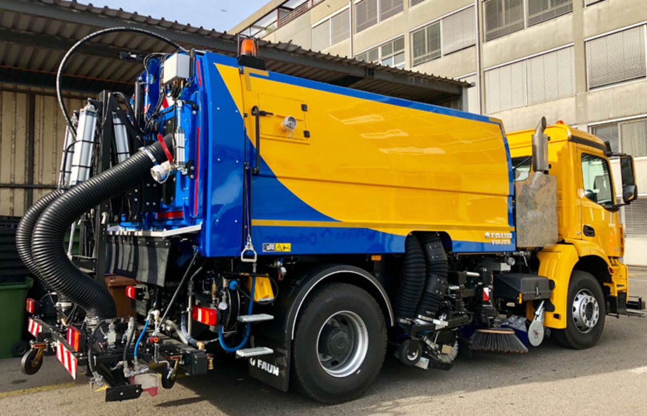 Contena-Ochsner-Referenzen-Flueckinger-Alfred-Rueegsau-FAUN-VIAJET-7-800px (1)